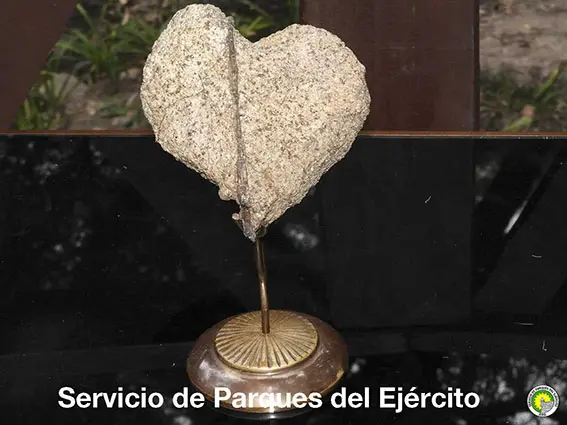 El Corazón de Piedra El Corazón de Piedra en la inauguración del Jardín uruguayo